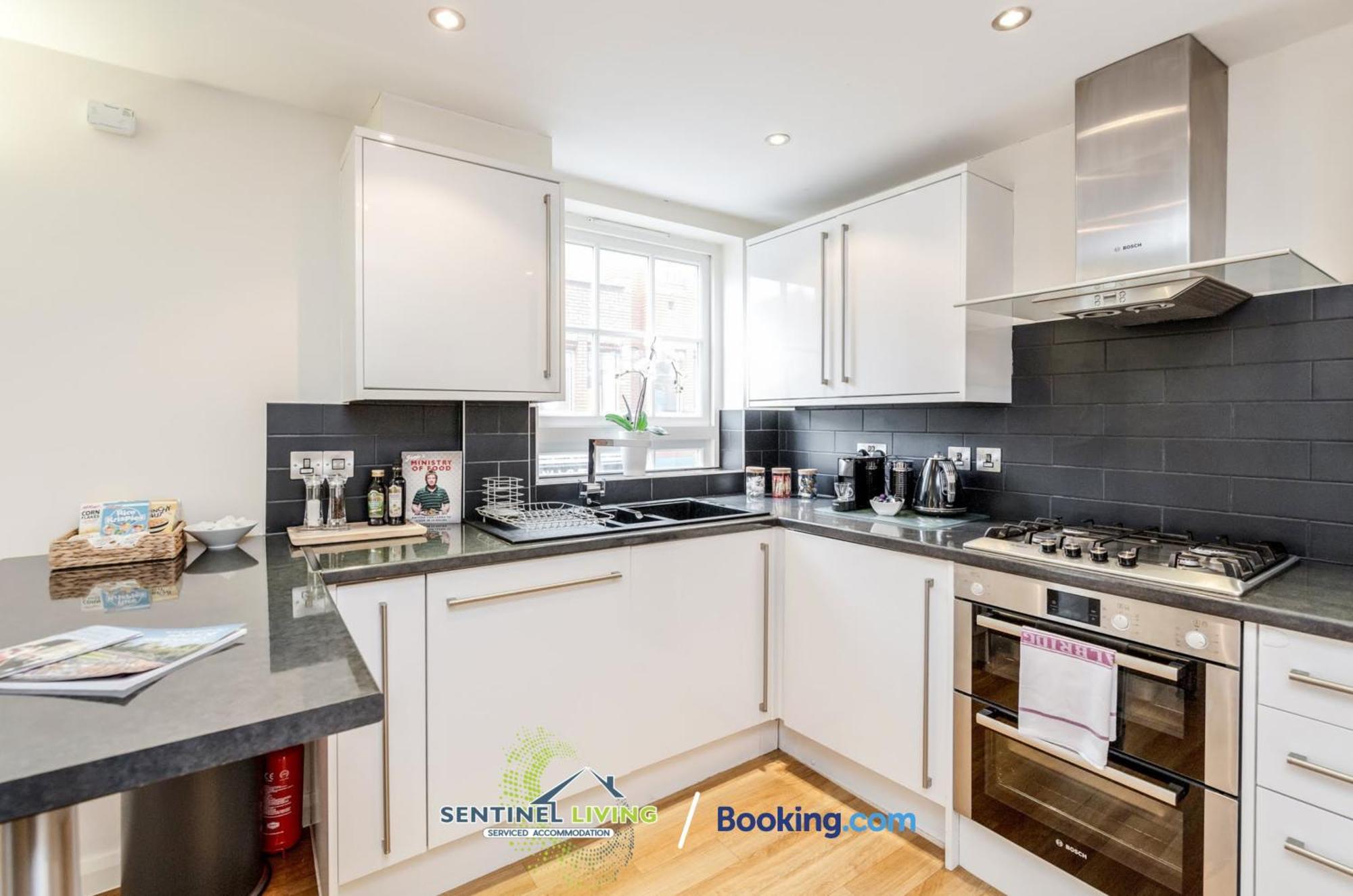 Windsor Flat 2 Bed By Sentinel Living With Free Wifi And Parking Leilighet Eksteriør bilde